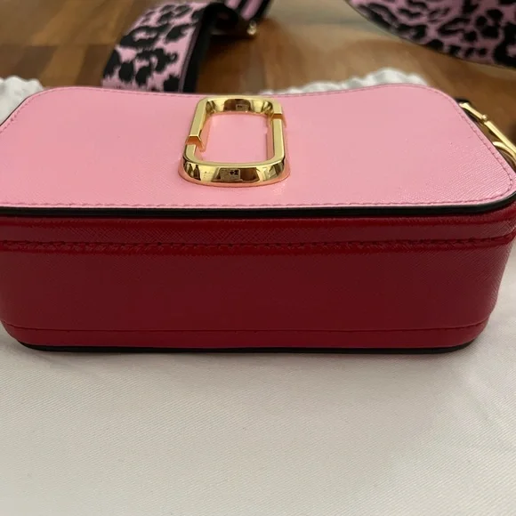 Marc Jacobs The Snapshot Camera Bag In Pink/Red Leopard - Picture 7 of 7
